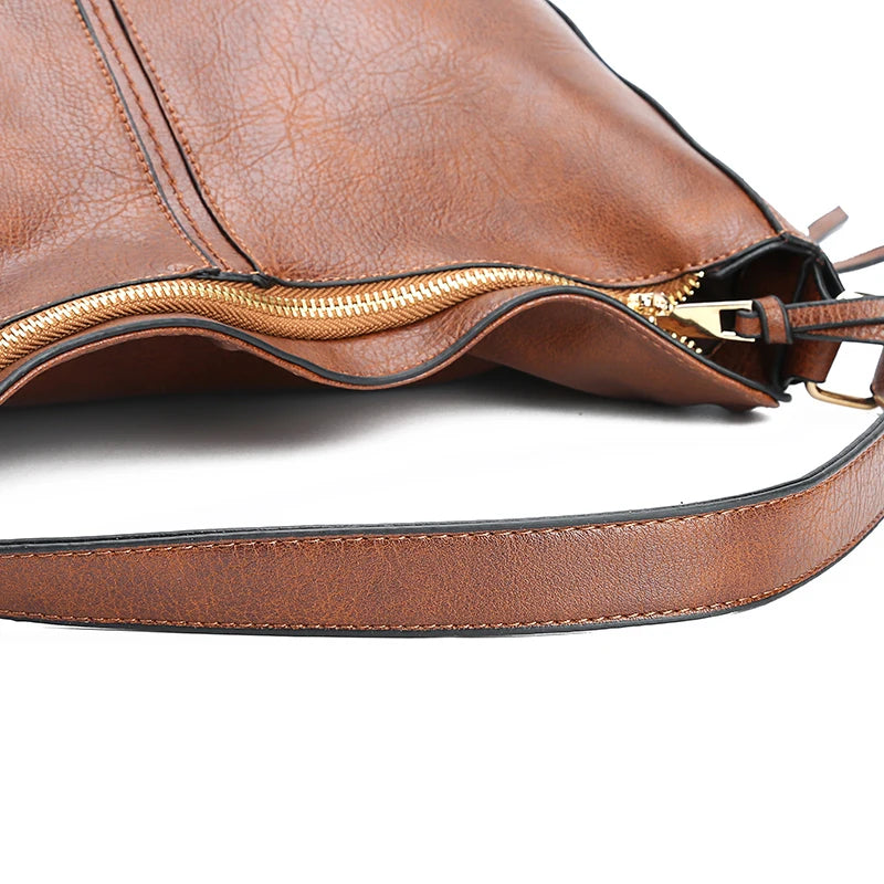 Aurelia Vintage Hobo Bag | Doxxa Grace