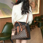 TÍTULO  Bolsa Satchel Monograma Victoria