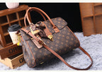 TÍTULO  Bolsa Satchel Monograma Victoria
